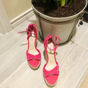BCBG Hot pink Wedges